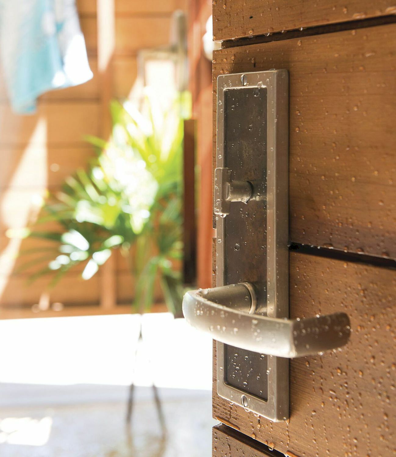 How to Clean Door Hardware: Simple Steps for Sparkling Fixtures